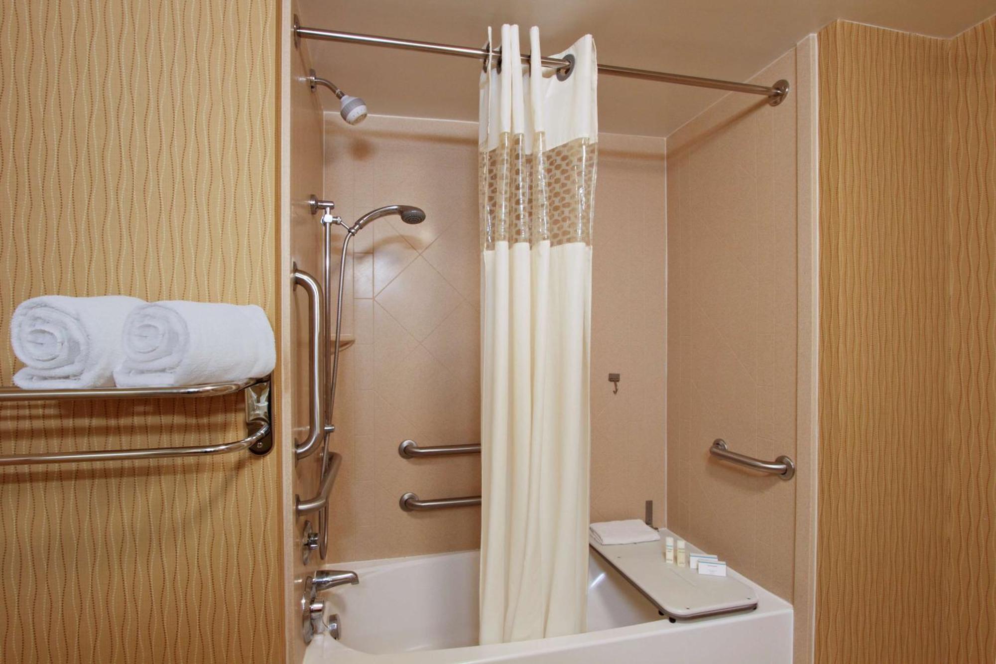 Hampton Inn & Suites Exmore - Eastern Shore Экстерьер фото