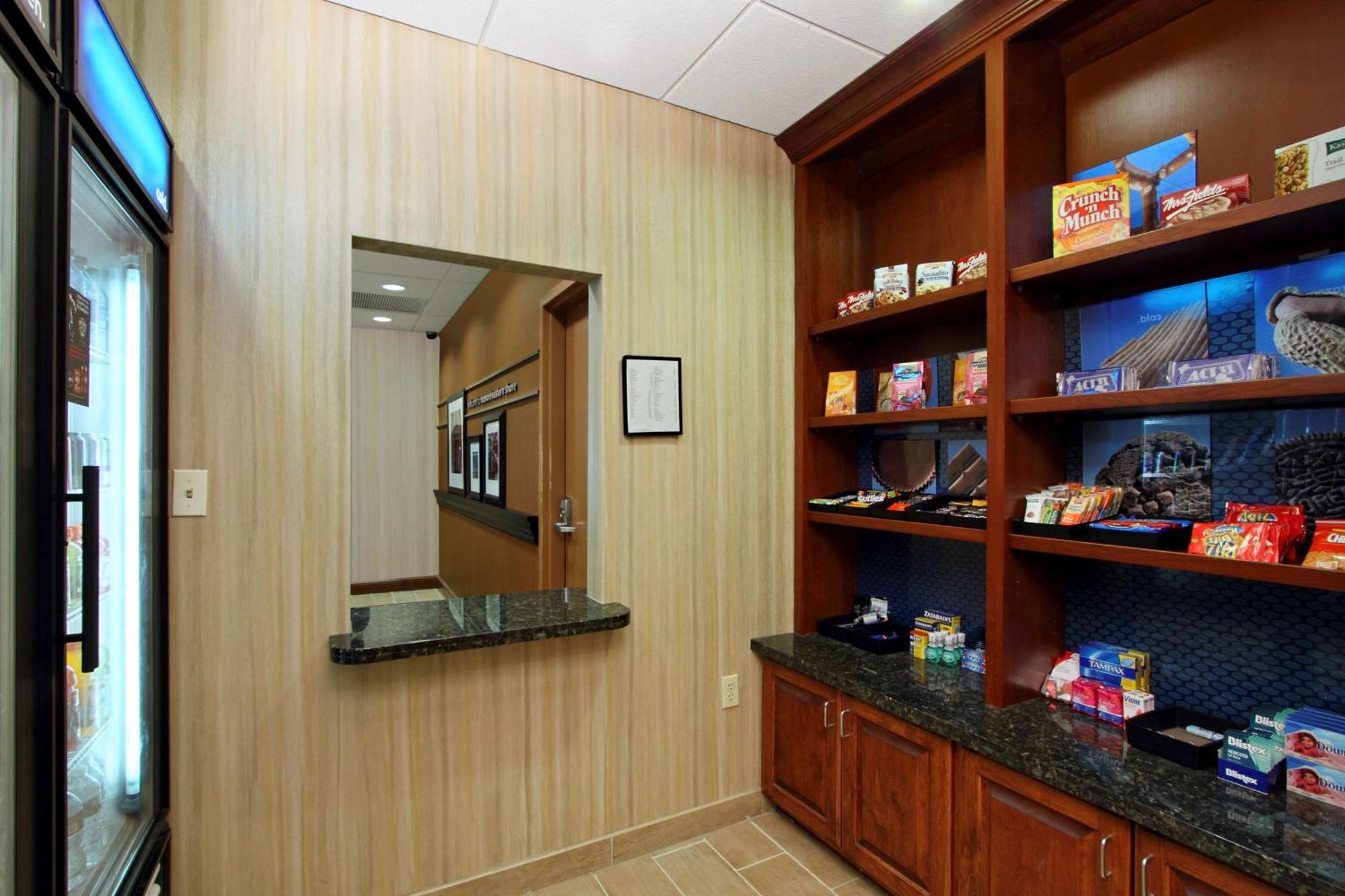Hampton Inn & Suites Exmore - Eastern Shore Экстерьер фото